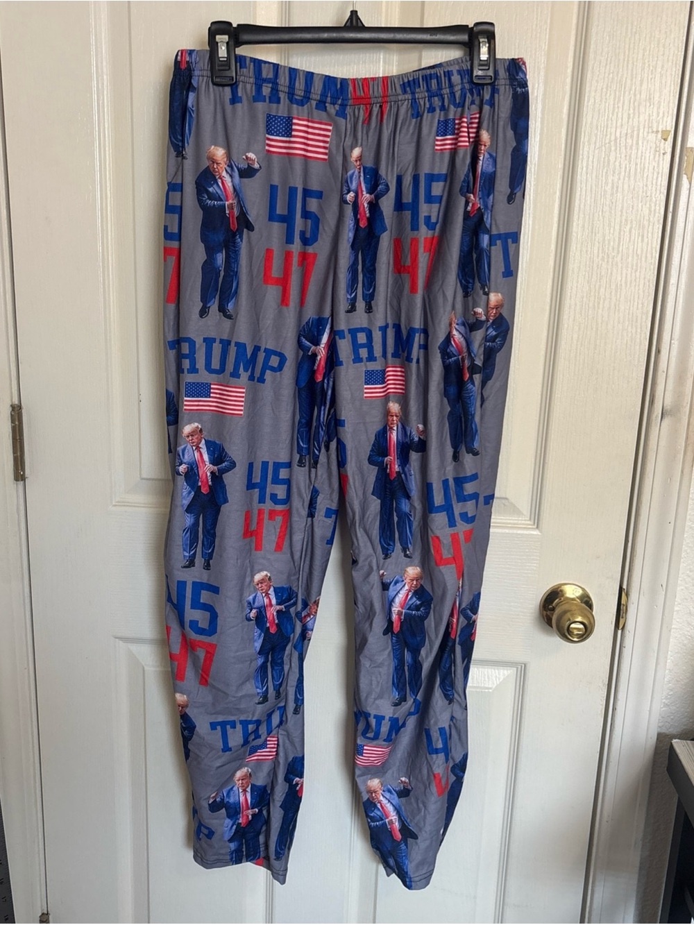 Donald Trump Dancing Pijamas Elastic Band Pockets Size XL NWOT